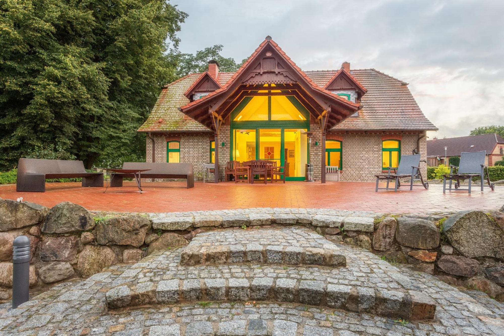 J1 Idyllisches Ferienhaus Mit Seeblick Julchendorf Eksteriør billede
