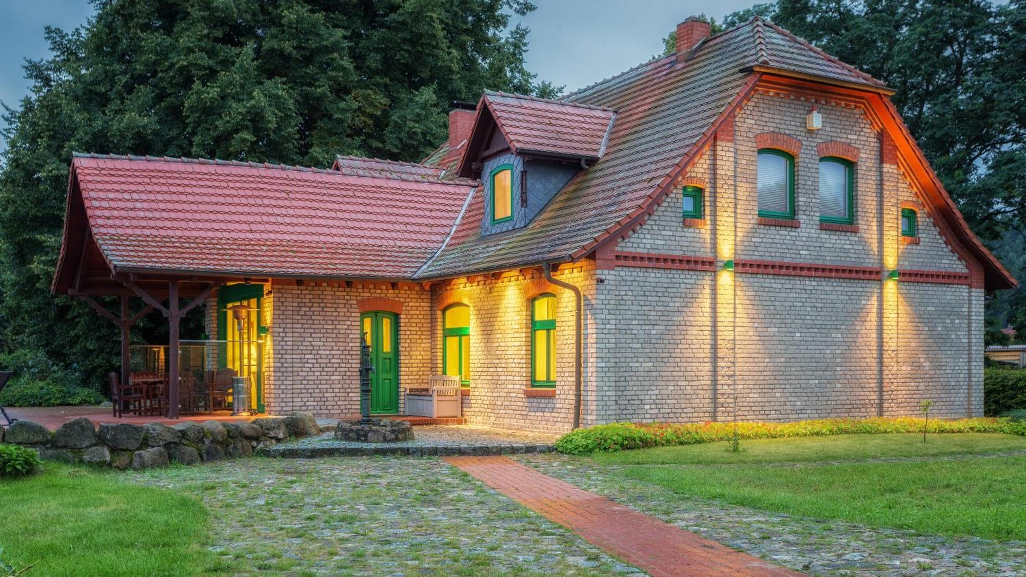 J1 Idyllisches Ferienhaus Mit Seeblick Julchendorf Eksteriør billede