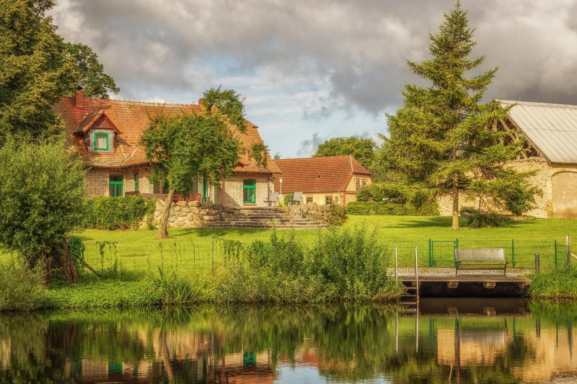 J1 Idyllisches Ferienhaus Mit Seeblick Villa Julchendorf Eksteriør billede